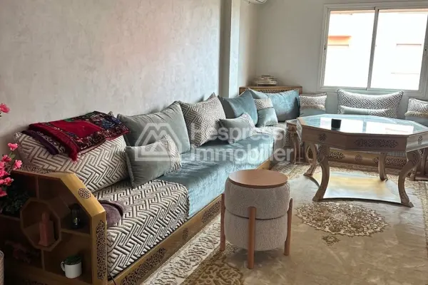 Superb apartment for rent in Gueliz . Comfortable 3 rooms. Furnished.