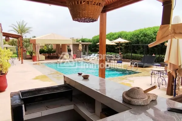 Luxury villa for rent on Route de Tahanaout. 6 comfortable rooms. Furnished.