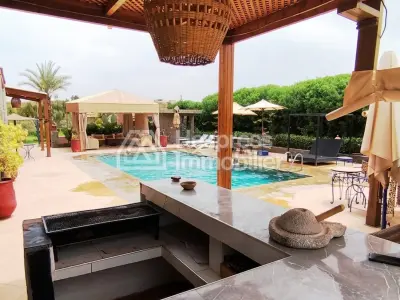 Luxury villa for rent on Route de Tahanaout. 6 comfortable rooms. Furnished.