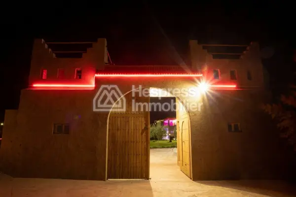 Luxury villa for rent on Route de Tahanaout. 6 comfortable rooms. Furnished.
