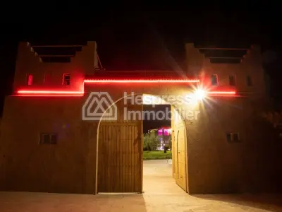 Luxury villa for rent on Route de Tahanaout. 6 comfortable rooms. Furnished.