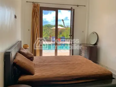 Luxury villa for rent on Route de Tahanaout. 6 comfortable rooms. Furnished.