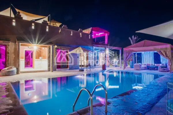 Luxury villa for rent on Route de Tahanaout. 6 comfortable rooms. Furnished.