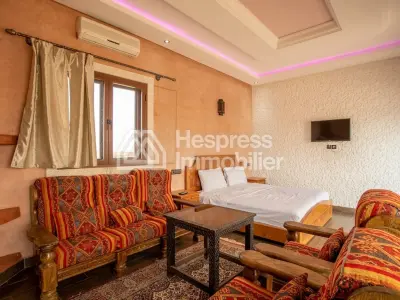 Luxury villa for rent on Route de Tahanaout. 6 comfortable rooms. Furnished.