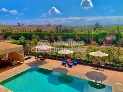 Luxury villa for rent on Route de Tahanaout. 6 comfortable rooms. Furnished.