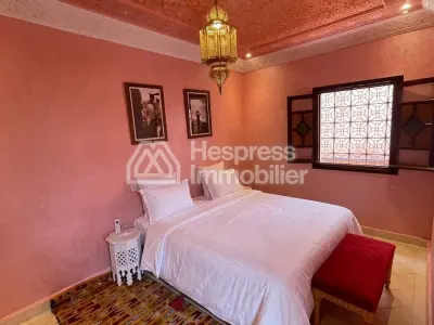 Beautiful riad for sale in Kennaria. Total area 170 m². Mountain views, central heating