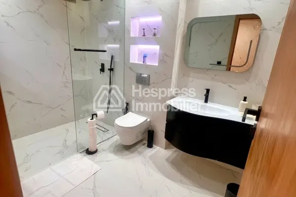 Apartment for rent on Route Casablanca. 2 comfortable bedrooms. Well furnished.