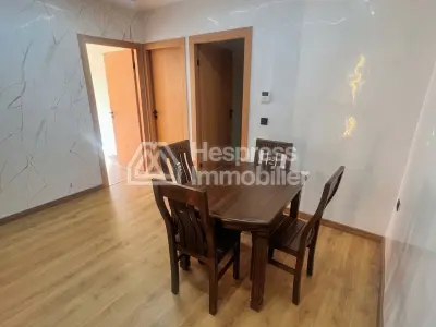 Location d'un appartement à Route Casablanca. 2 chambres agréables. Bien meublé