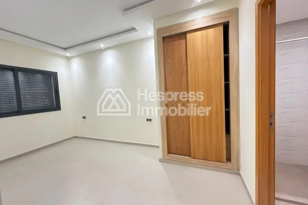 2 bedrooms for rent on Boulevard Anoual, near the tram