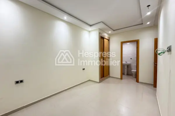 2 bedrooms for rent on Boulevard Anoual, near the tram