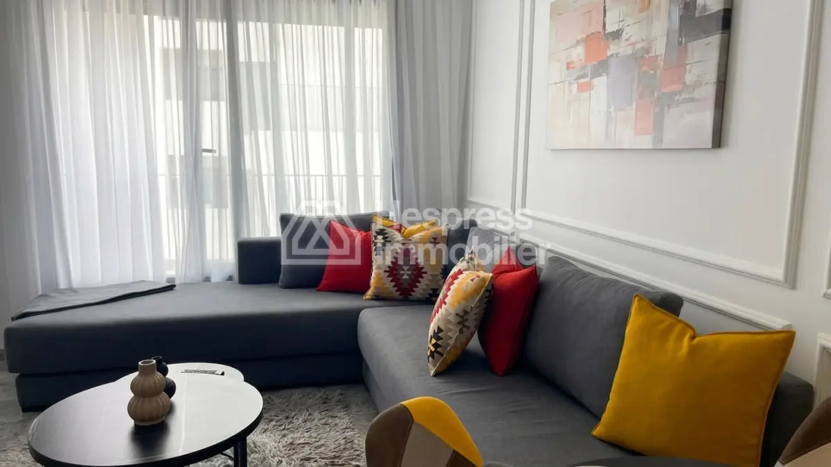 Studio meublé neuf à louer – Oasis, Route El Jamiaa