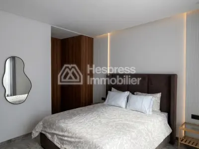 Studio meublé neuf à louer – Oasis, Route El Jamiaa