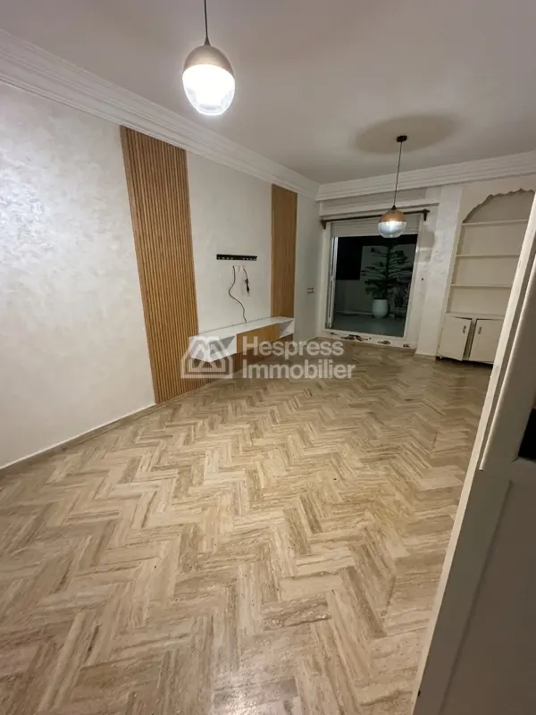 Beautiful apartment for sale in Mers Sultan 84m2