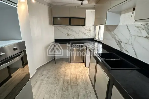 Beautiful apartment for sale in Mers Sultan 84m2