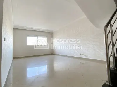 Duplex for rent with terrace near bd d Anfa