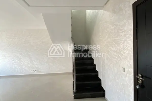 Duplex for rent with terrace near bd d Anfa