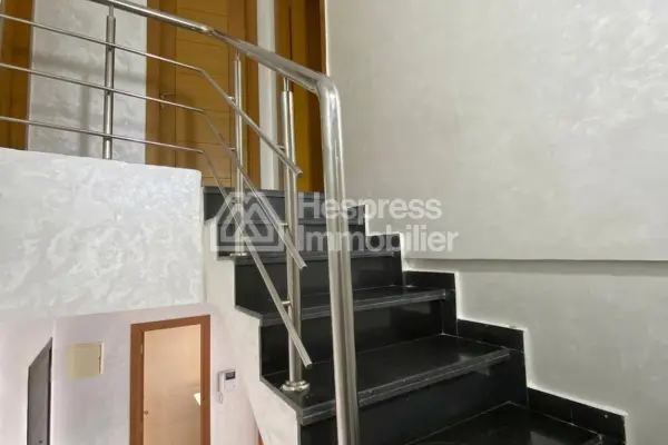 Duplex for rent with terrace near bd d Anfa