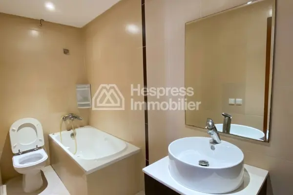 Duplex for rent with terrace near bd d Anfa