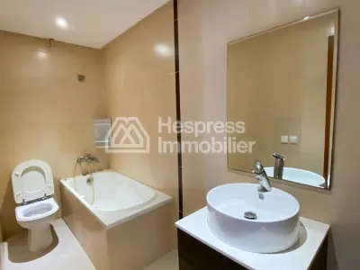 Duplex for rent with terrace near bd d Anfa