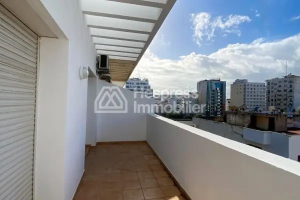 Duplex for rent with terrace near bd d Anfa