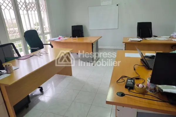 Location villa commerciale a Sidi Maarouf
