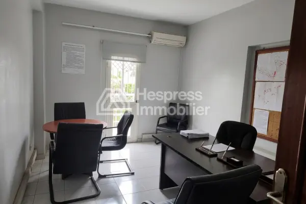 Location villa commerciale a Sidi Maarouf