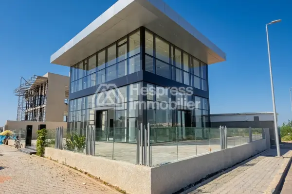 Luxury commercial villa for sale in Tamaris