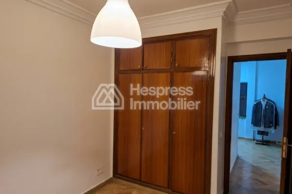 Beautiful apartment for rent in Racine extension