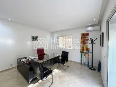Apartment for rent at Sidi Maarouf . 500 sq m. Equipped kitchen
