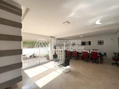 Apartment for rent at Sidi Maarouf . 500 sq m. Equipped kitchen