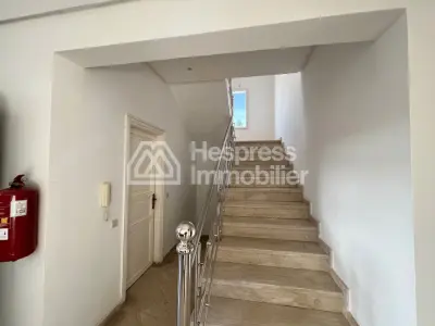 Apartment for rent at Sidi Maarouf . 500 sq m. Equipped kitchen