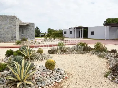 Beautiful villa with swimming pool for sale, 18465m²