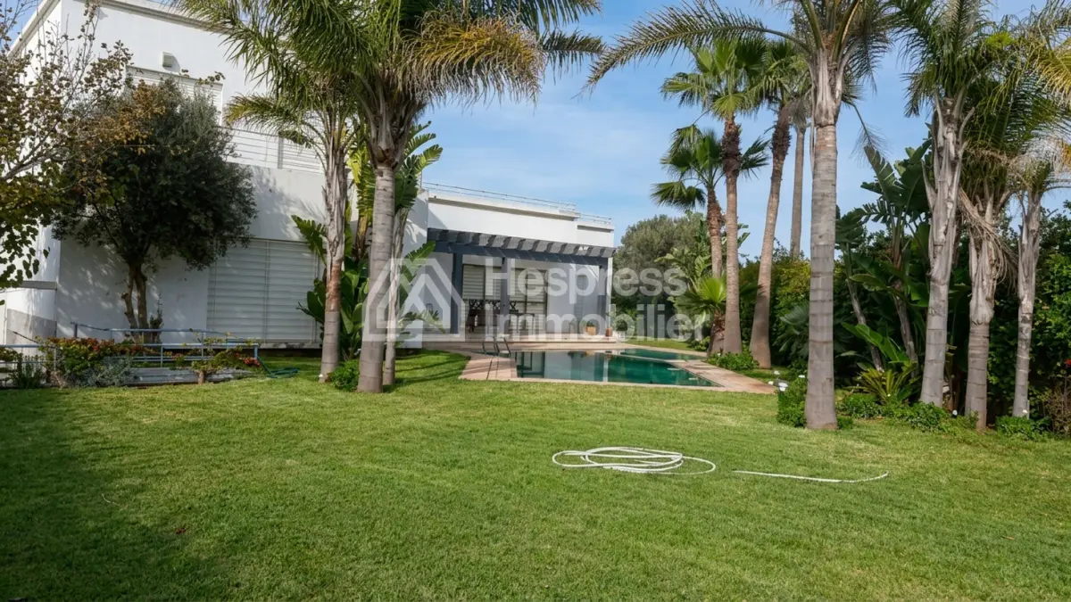 Jolie villa à vendre dar Bouazza 1117m²