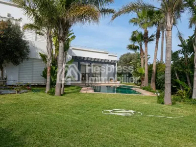Jolie villa à vendre dar Bouazza 1117m²