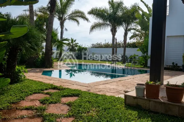 Jolie villa à vendre dar Bouazza 1117m²