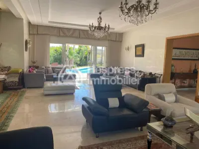 Jolie villa à vendre dar Bouazza 1117m²