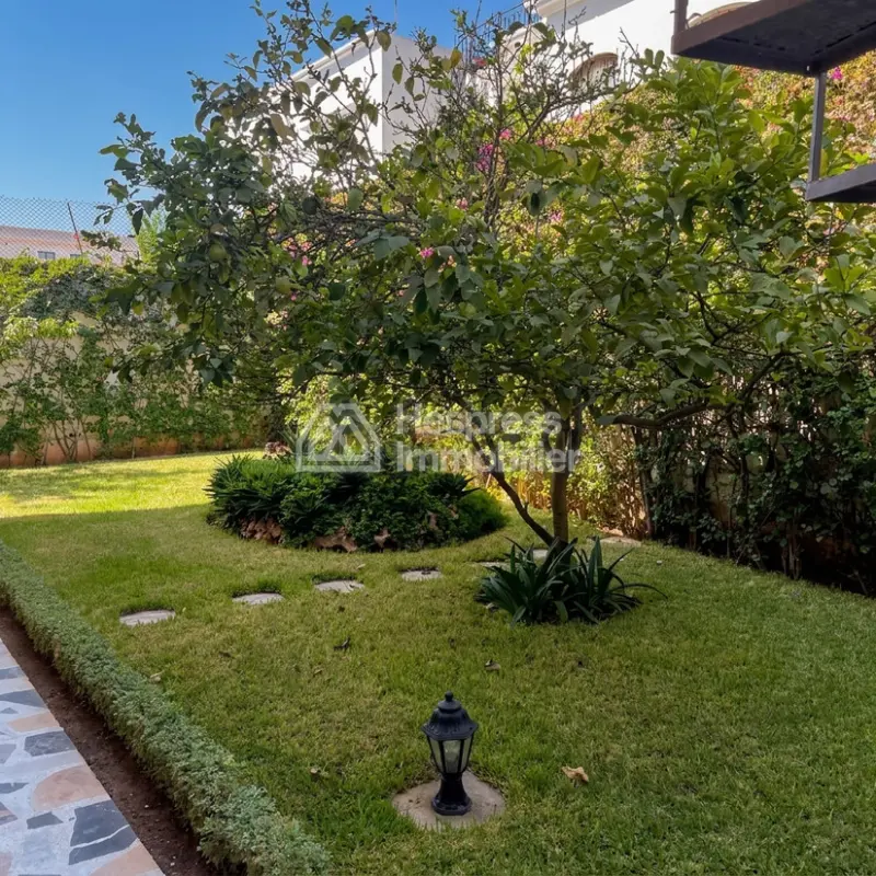 Villa à vendre a usage commercial CIL 480m²