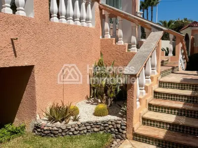Villa à vendre a usage commercial CIL 480m²