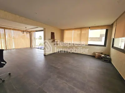Beautiful villa with pool for sale, 420m², Tamaris