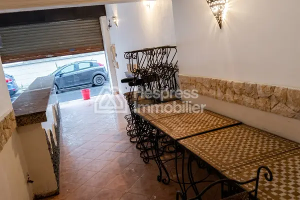 Commercial premises for sale in Mers Sultan
