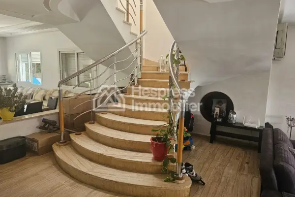 Villa a vendre avec piscine 590m² Californie