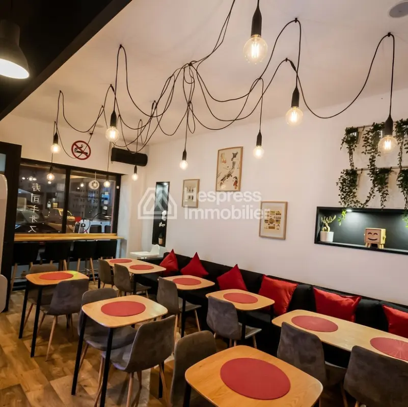 Commercial premises for sale, 50m², Omar Slaoui