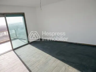 Bel appartement à vendre, vue sur mer