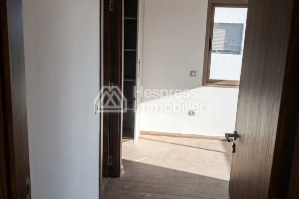 Bel appartement à vendre, vue sur mer