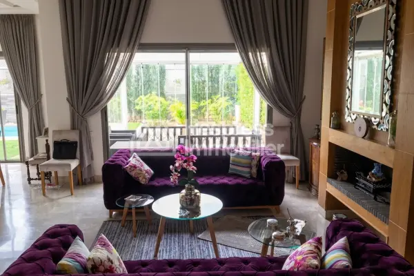 Villa for sale with swimming pool, 415m² Bouskoura