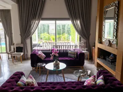 Villa for sale with swimming pool, 415m² Bouskoura