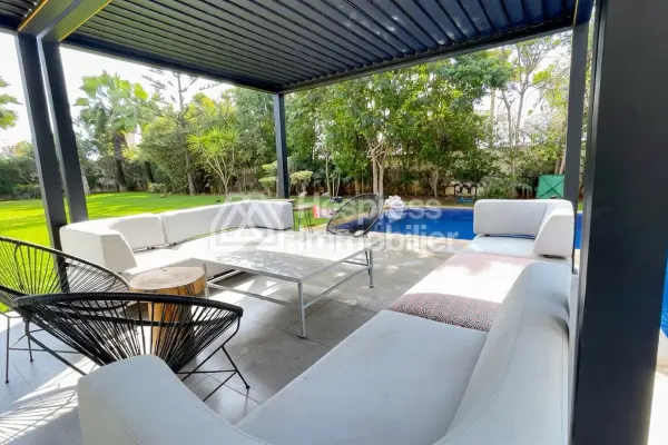 Modern villa for sale with swimming pool Bouskoura 980m²