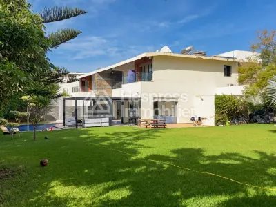 Vente villa moderne avec piscine BOUSKOURA 980m²
