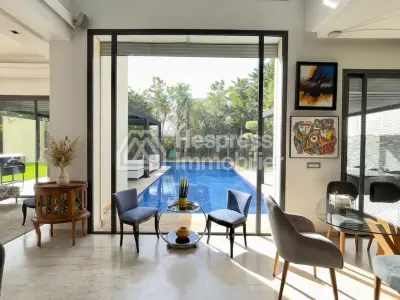Vente villa moderne avec piscine BOUSKOURA 980m²