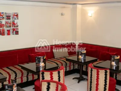 Cafe for sale with mezzanine Maarif